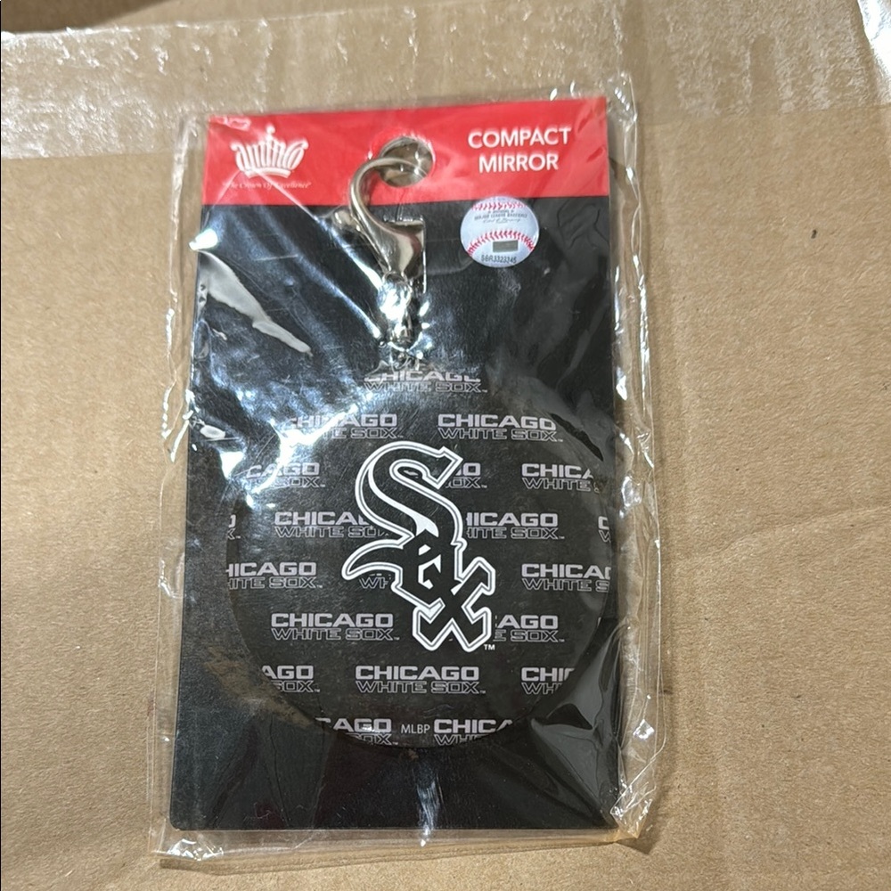 Chicago White Sox keychain compact mirror